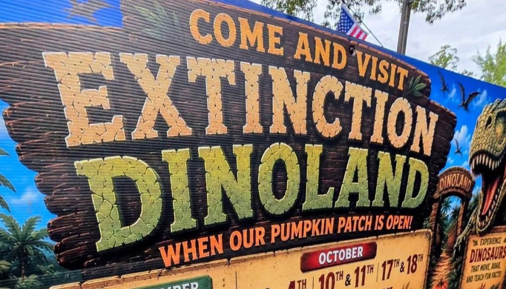 come-visit-extiniction-dinoland