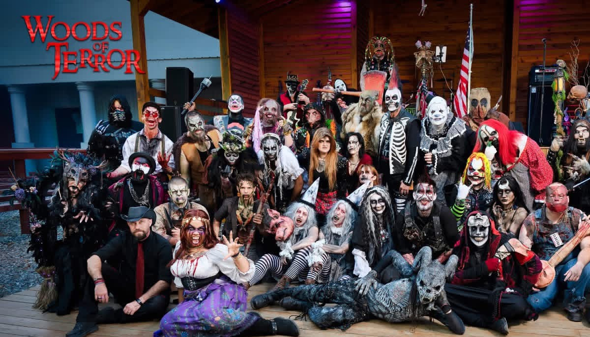 Woods-of-Terror-Group-Pic